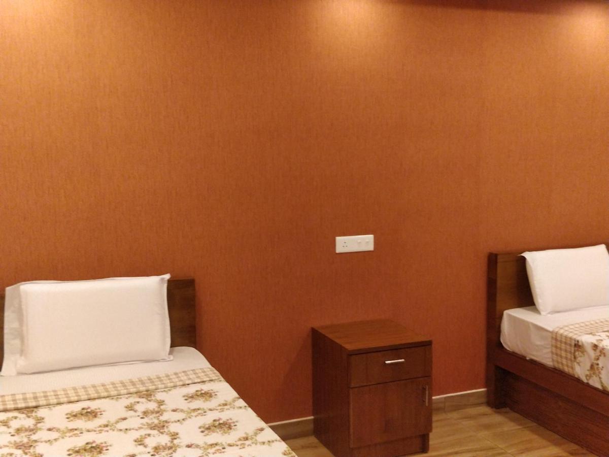 Majestic Inn Thiruvananthapuram Exteriér fotografie