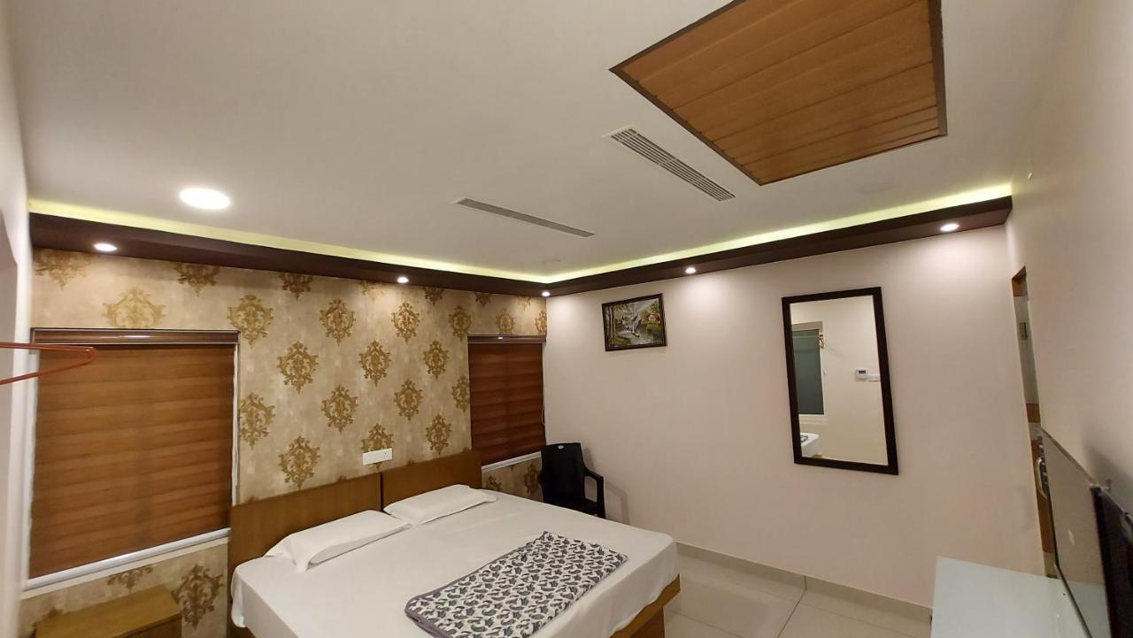 Majestic Inn Thiruvananthapuram Exteriér fotografie