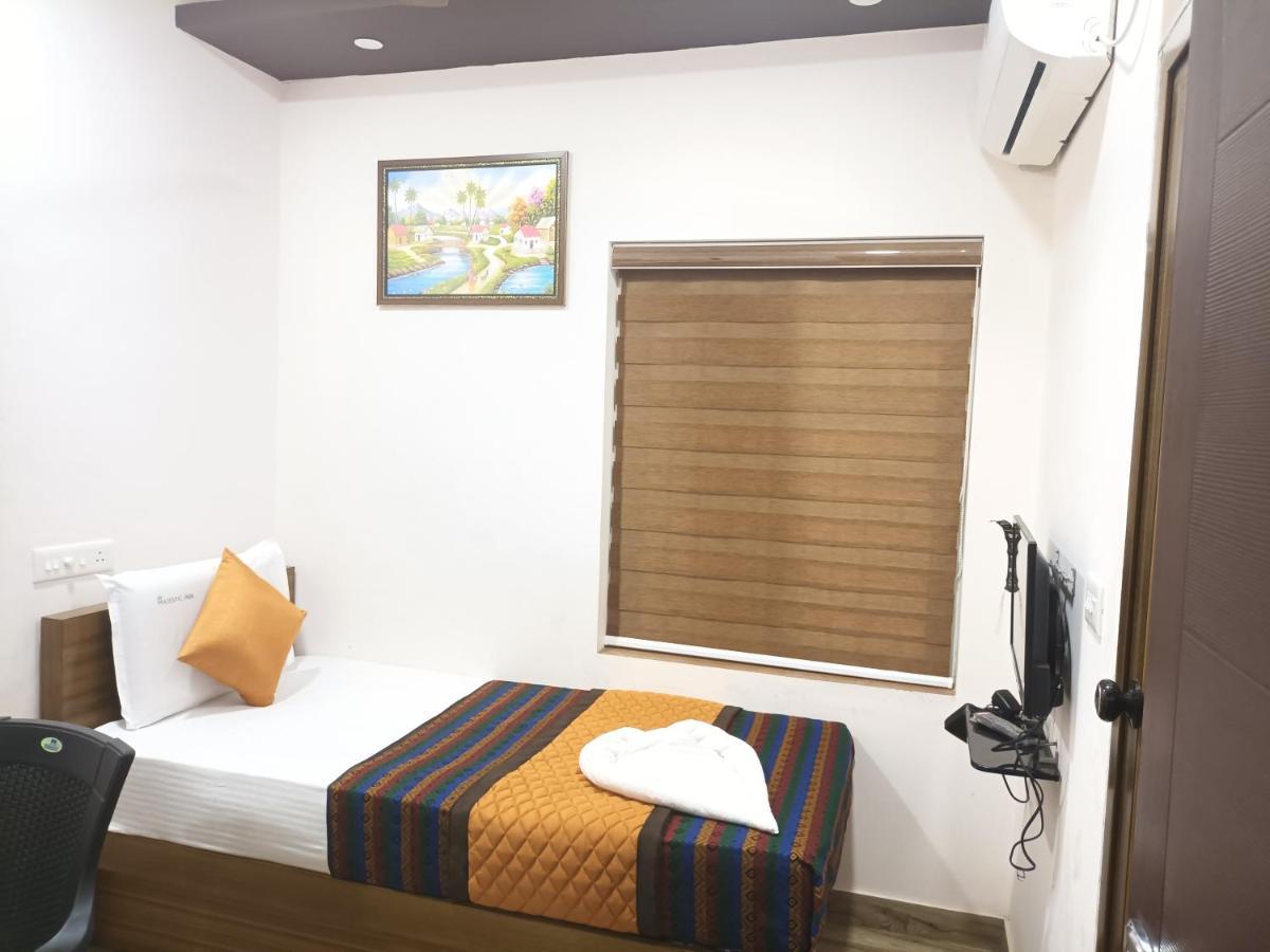 Majestic Inn Thiruvananthapuram Exteriér fotografie